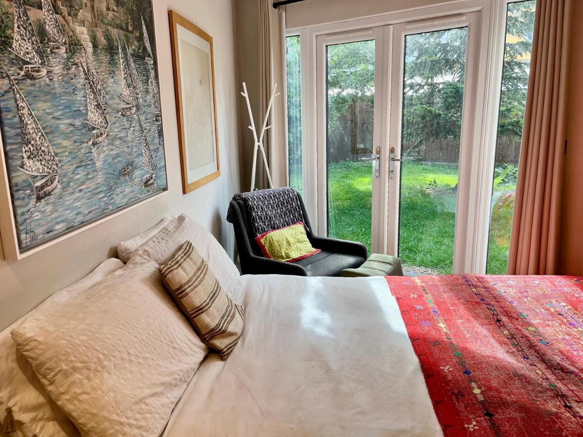 Modern, Gr Floor 1 Bed, Bathroom, Garden & Private Entry With Free Parking CBG Exterior photo